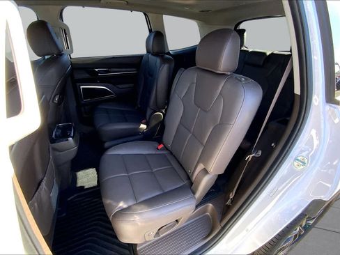 Used 2021 Kia Telluride SX w/ Towing Package FWD image 21