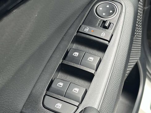 New 2026 Kia Seltos EX FWD image 23