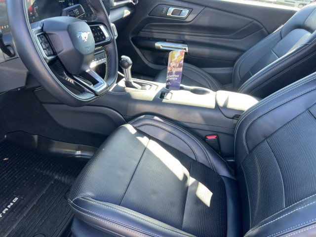 Used 2025 Ford Mustang GT Premium RWD image 7