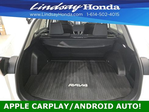 Used 2022 Toyota RAV4 XLE image 7