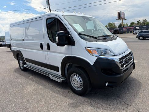 Used 2025 RAM ProMaster 2500 w/ U-Haul Equipment Group FWD image 2