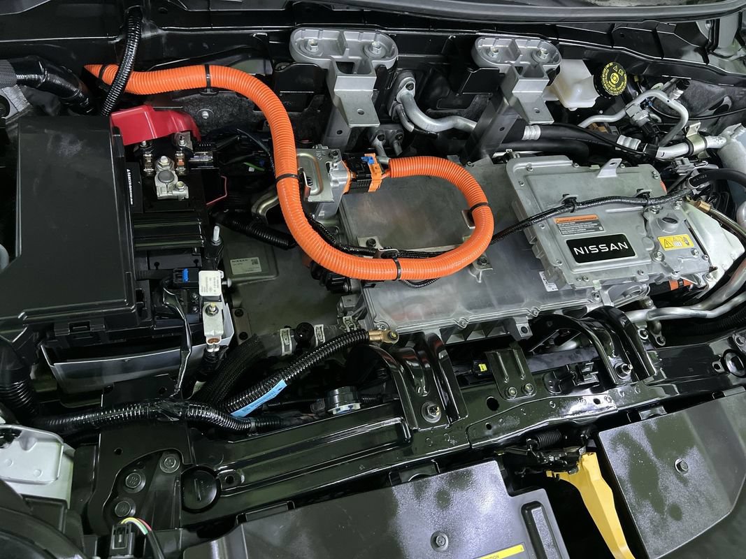 Used 2023 Nissan Ariya AWD image 18