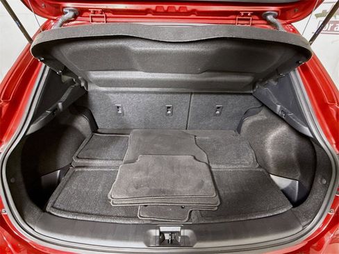 Certified 2022 Nissan Rogue Sport SV image 28