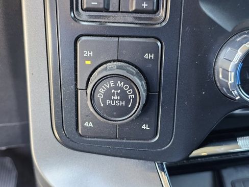 Used 2022 Ford F150 Lariat AWD/4WD image 55