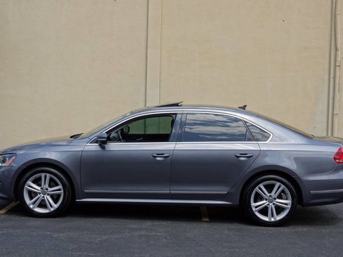 Used 2013 Volkswagen Passat TDI SEL Premium FWD image 12