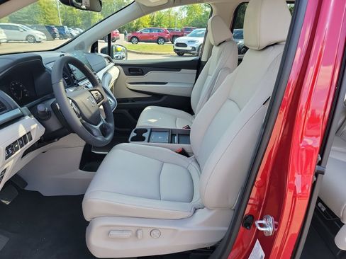 Used 2026 Honda Odyssey EX-L image 12