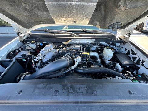 Used 2017 Chevrolet Silverado 2500 LT image 10