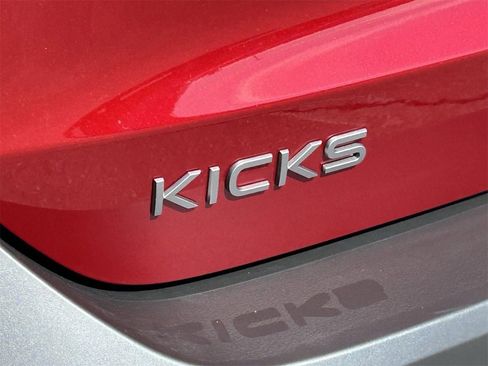 New 2026 Nissan Kicks SV image 8