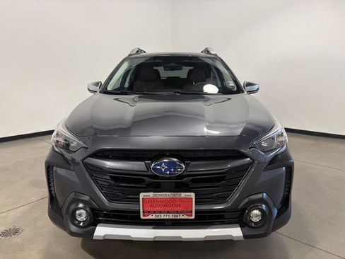 Used 2023 Subaru Outback Touring AWD/4WD image 8