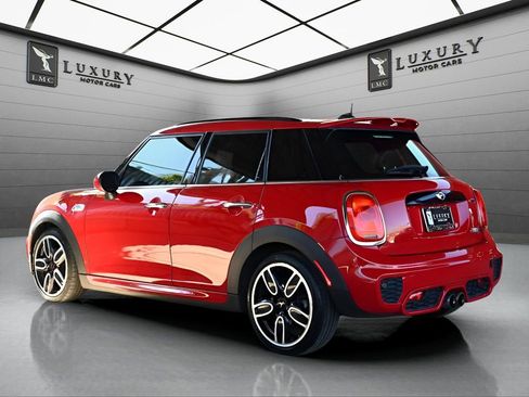 Used 2018 MINI Cooper S image 4