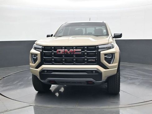 Used 2024 GMC Canyon AT4 w/ AT4 Premium Package AWD/4WD image 2