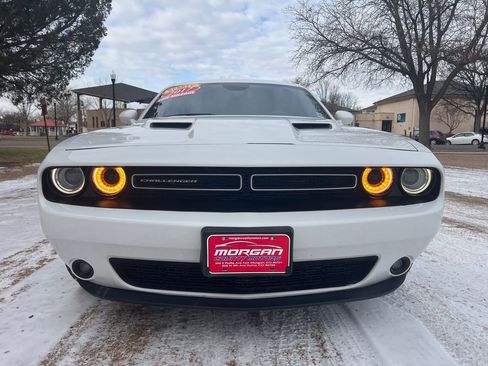 Used 2017 Dodge Challenger GT w/ Driver Convenience Group image 2