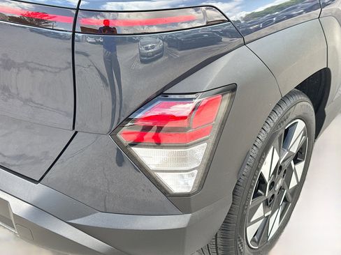 Used 2025 Hyundai Kona SEL image 27