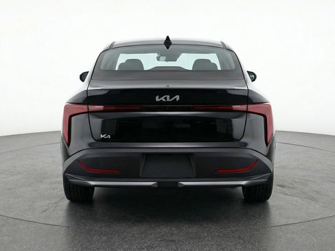 Used 2025 Kia K4 LXS FWD image 7