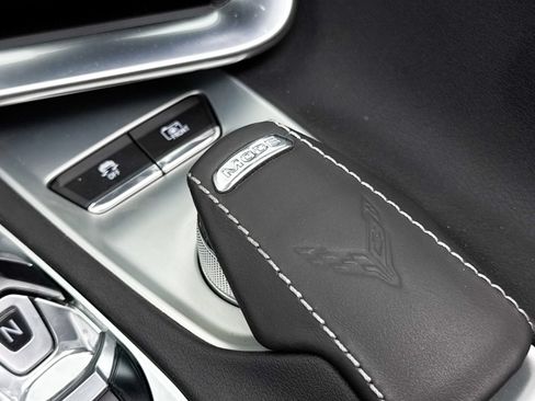 Used 2021 Chevrolet Corvette Stingray Preferred Cpe w/ Engine Appearance Package RWD image 10