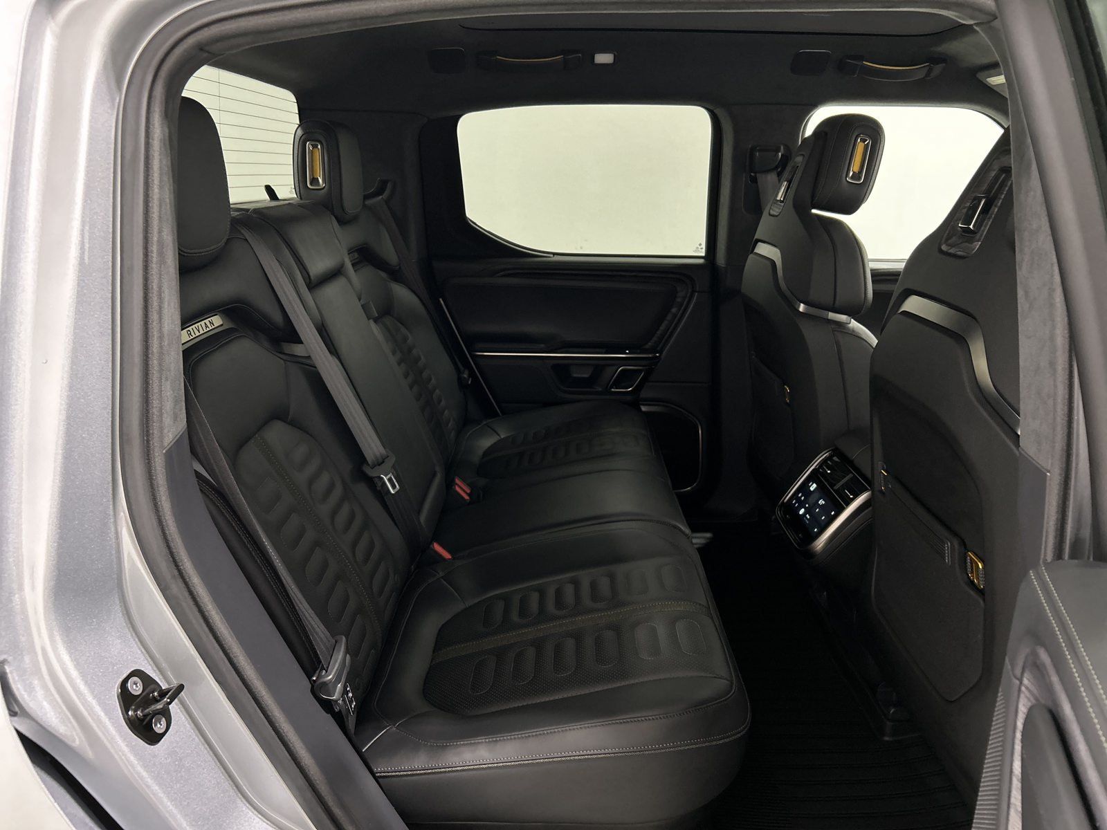 Used 2022 Rivian R1T Adventure AWD/4WD image 22