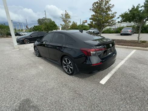 Used 2025 Honda Civic Sport Touring image 6
