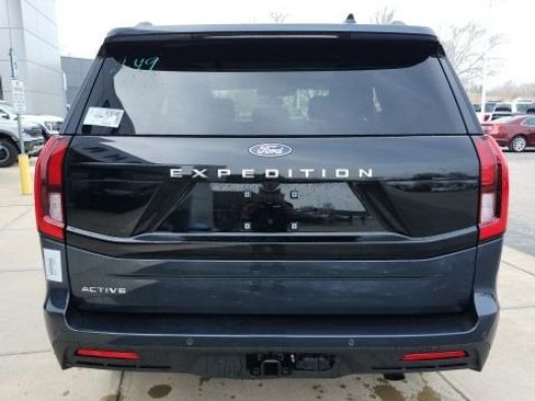 New 2026 Ford Expedition Active image 7