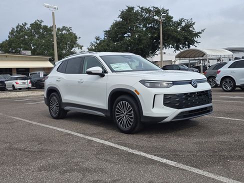 New 2025 Volkswagen Tiguan S image 2