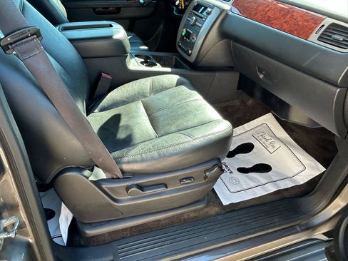 Used 2013 GMC Yukon SLT AWD/4WD image 12
