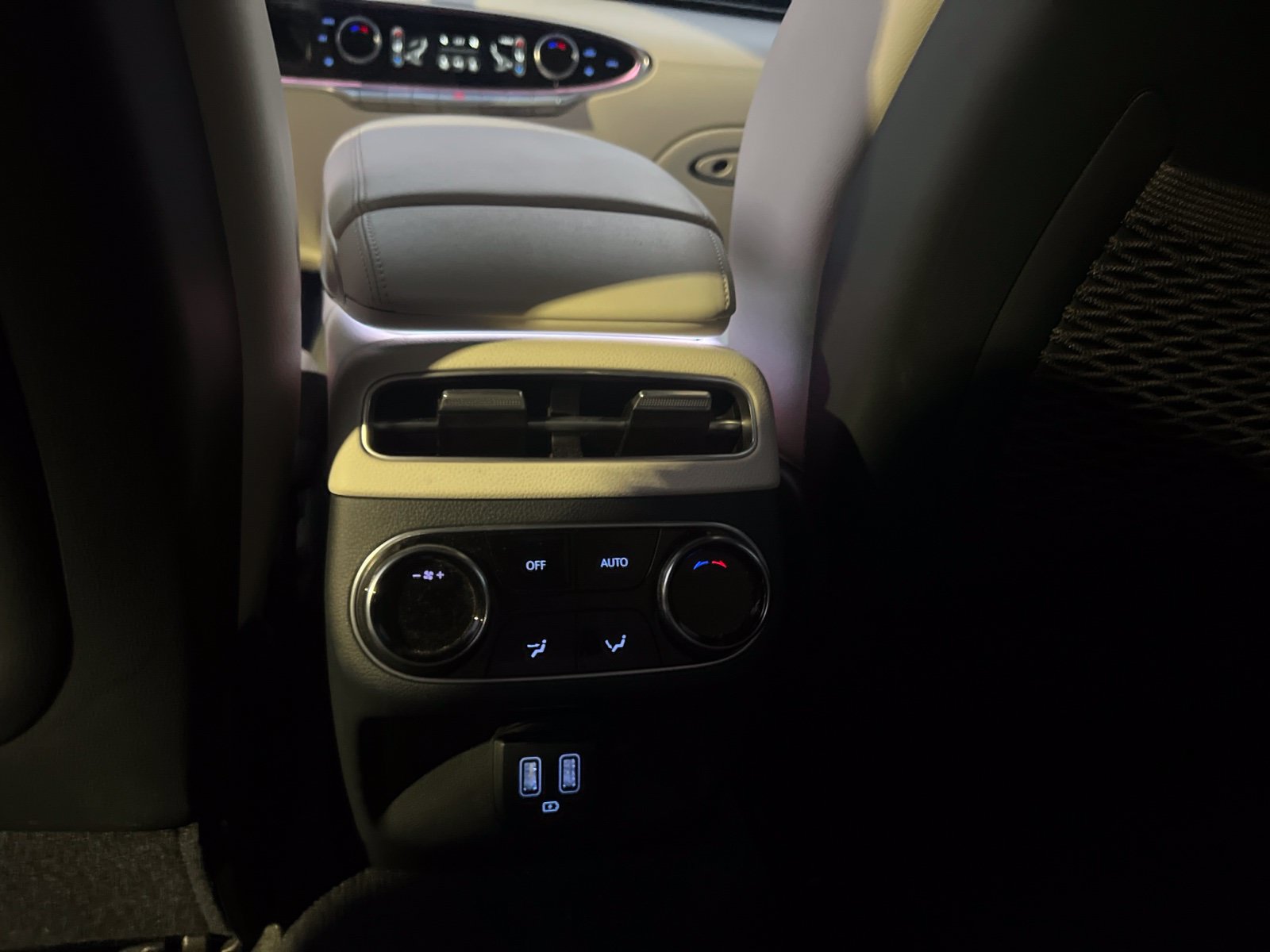 Used 2025 Genesis Electrified GV70 AWD/4WD image 15