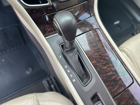 Used 2016 Buick LaCrosse Leather FWD image 21