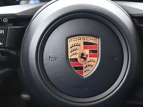New 2026 Porsche Macan AWD/4WD image 22