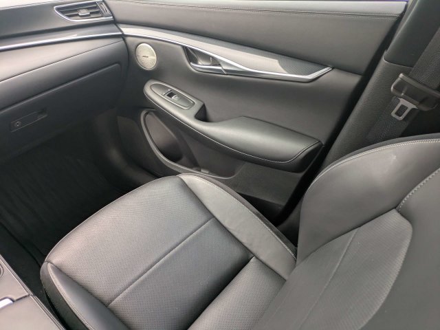 Used 2025 INFINITI QX50 Sport AWD/4WD image 18