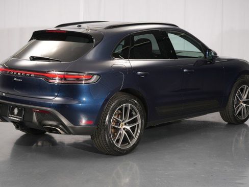 Used 2022 Porsche Macan AWD/4WD image 11
