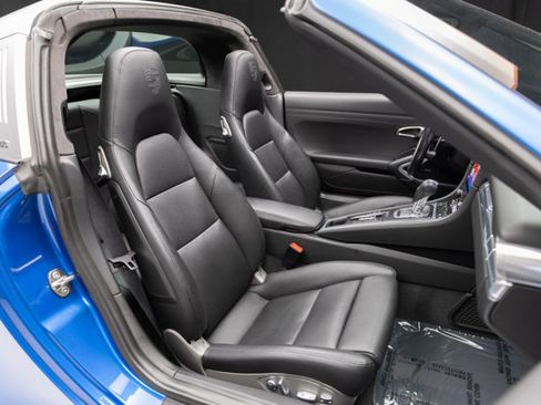 Used 2017 Porsche 911 Targa 4S image 10