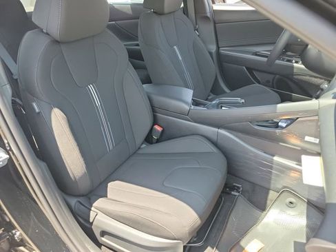 New 2026 Hyundai Elantra Sport FWD image 20