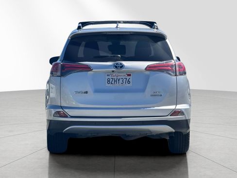 Used 2016 Toyota RAV4 XLE w/ Convenience Package AWD/4WD image 5