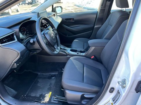 Used 2023 Toyota Corolla LE image 9