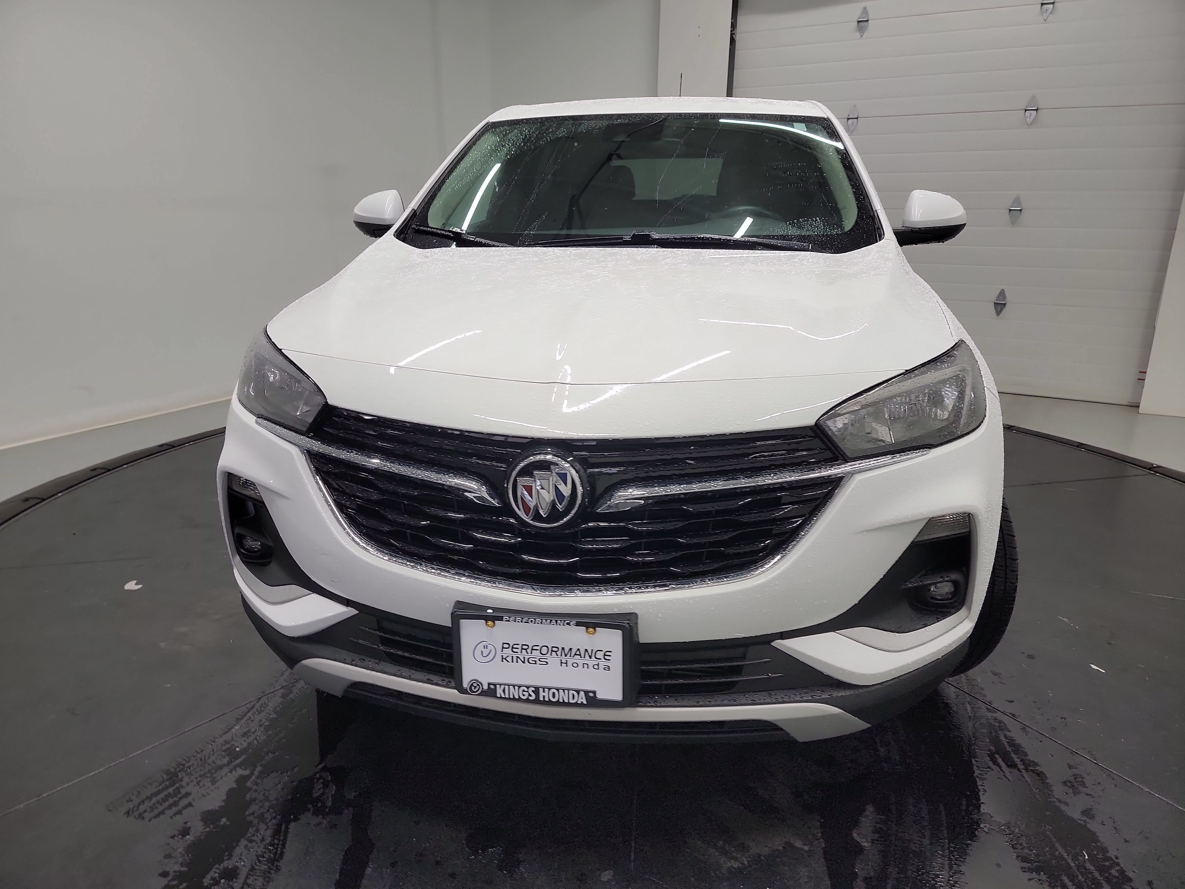 Used 2022 Buick Encore GX Preferred w/ Cold Weather Comfort Package AWD/4WD image 2