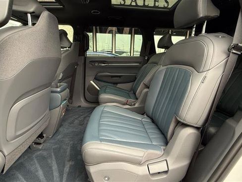 Used 2024 Kia EV9 GT-Line image 18