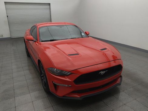 Used 2019 Ford Mustang Premium RWD image 14