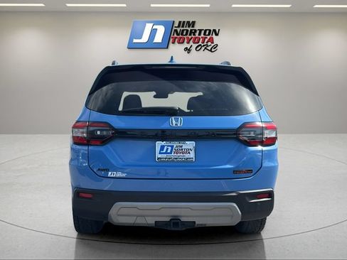Used 2024 Honda Pilot TrailSport image 6
