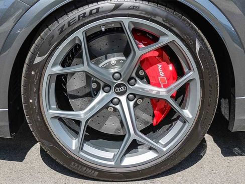 New 2025 Audi RS Q8 performance image 10