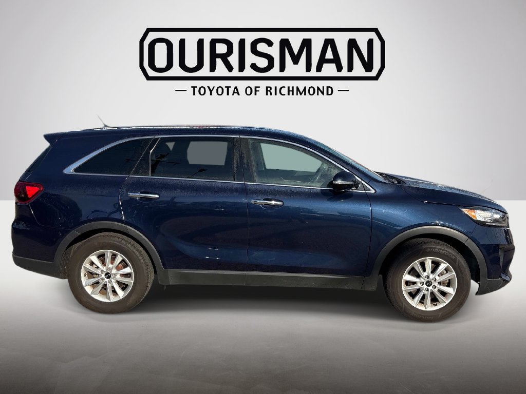 Used 2019 Kia Sorento FWD image 4