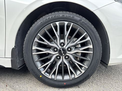Certified 2023 Kia Forte GT-Line w/ GT-Line Technology Package FWD image 18