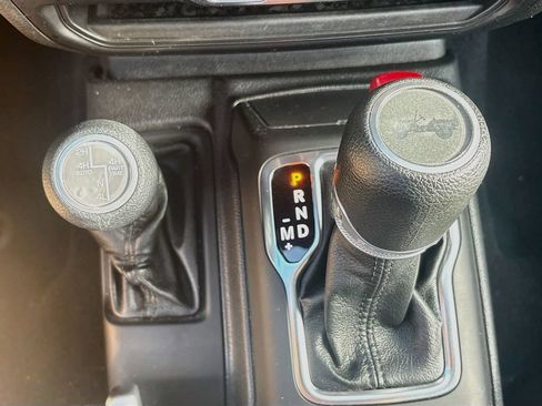 Certified 2023 Jeep Wrangler Unlimited AWD/4WD image 17