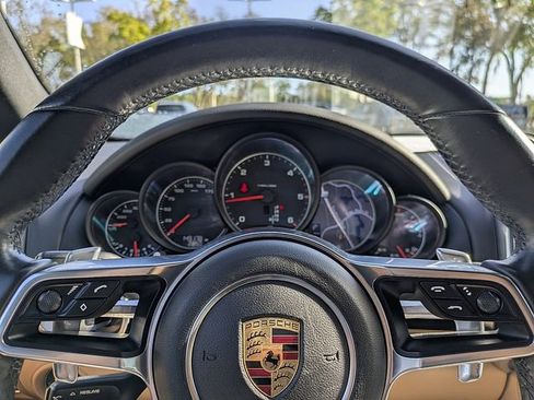 Used 2016 Porsche Cayenne Diesel image 33