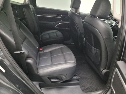 Used 2021 Kia Telluride EX w/ EX Premium Package FWD image 19