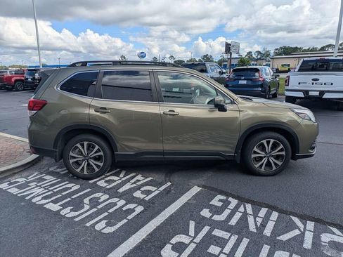 Used 2022 Subaru Forester Limited AWD/4WD image 4