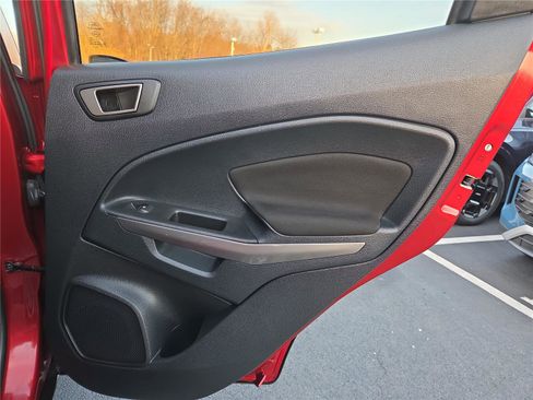 Used 2021 Ford EcoSport SE w/ SE Convenience Package image 31