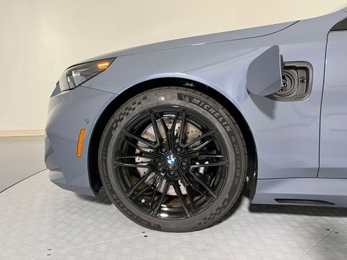 New 2026 BMW M5 w/ Executive Package image 11