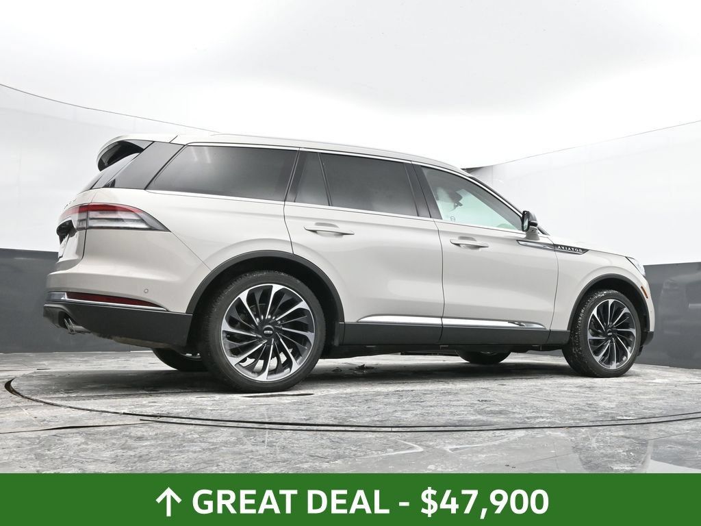 Used 2024 Lincoln Aviator Reserve w/ Equipment Group 201A AWD/4WD image 48