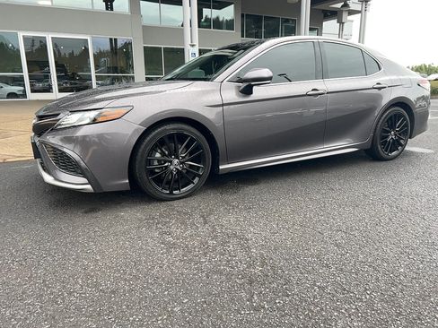 Used 2021 Toyota Camry XSE w/ Navigation Package FWD image 1