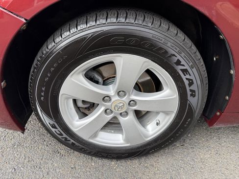 Used 2011 Toyota Sienna LE image 22