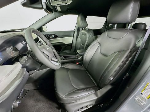 New 2026 Jeep Compass Limited image 27